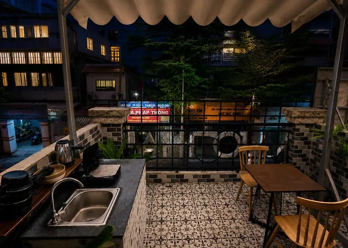 Wabi Sabi Saigon Hideout - Netflix & Bathtub District 1